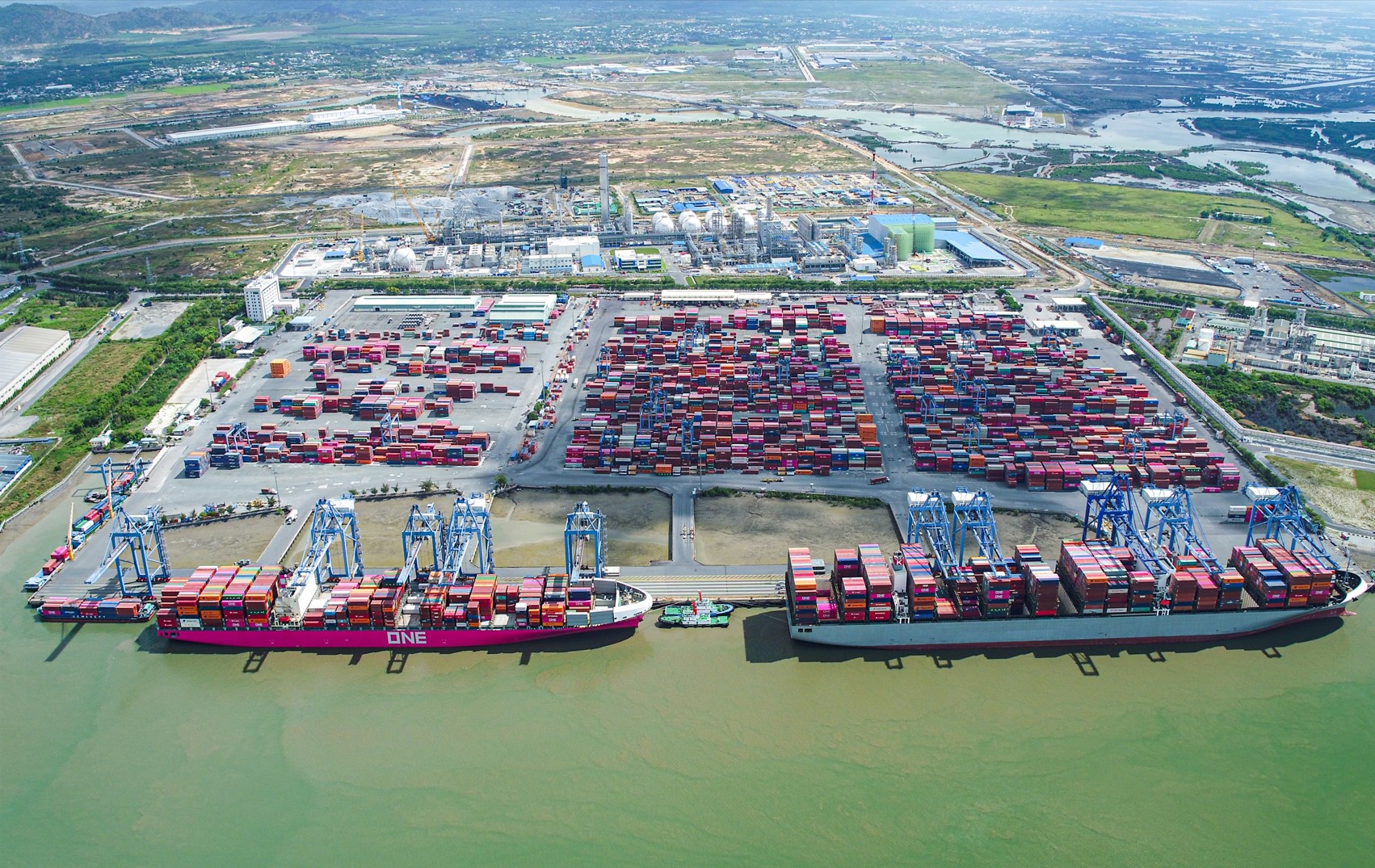 CAI MEP PORT IS RANKED 11TH AMONG THE MOST EFFICIENT CONTAINER PORTS IN THE WORLD